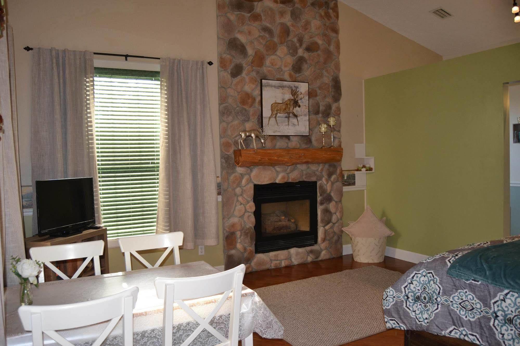 Rock Pointe Ranch Bed and Breakfast Floral City Eksteriør billede