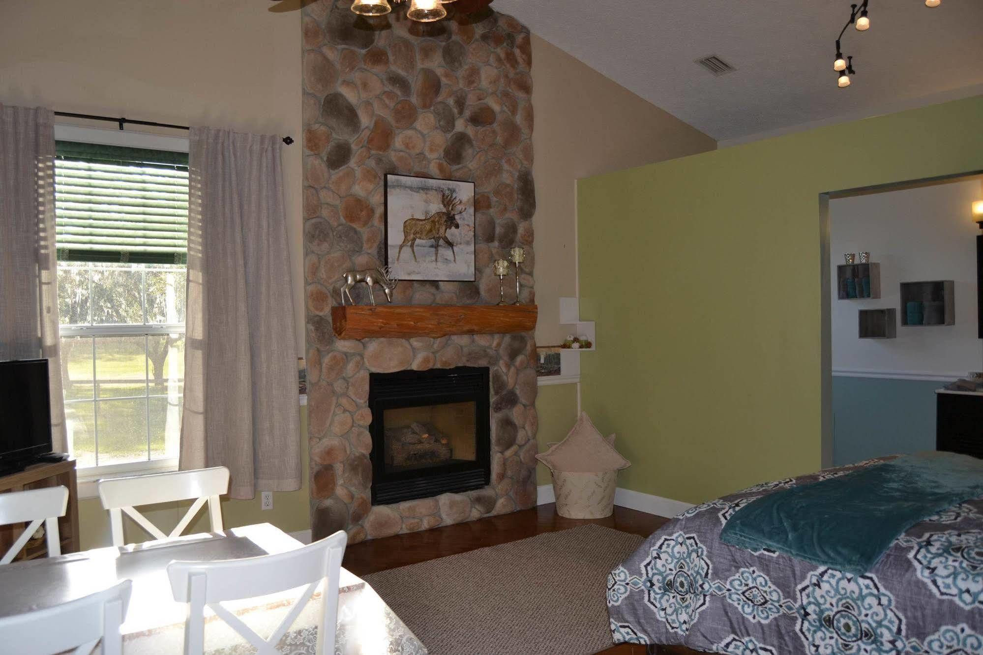 Rock Pointe Ranch Bed and Breakfast Floral City Eksteriør billede